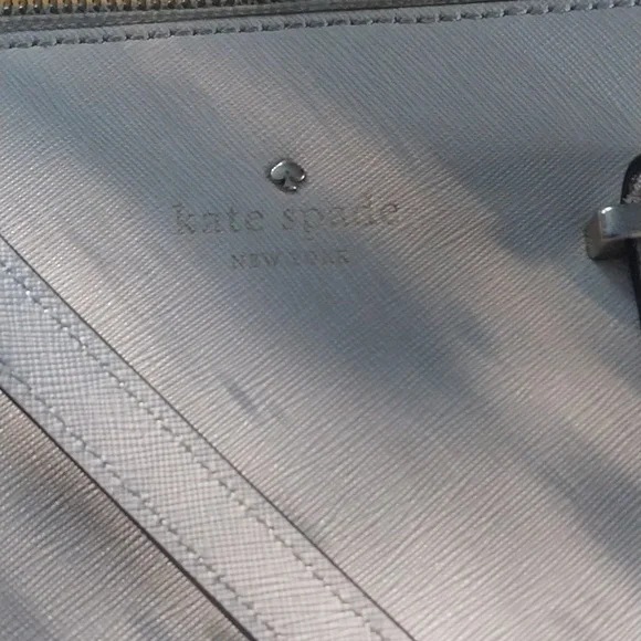 Kate Spade Elegant Gray Women's Handbag - Picture 2 of 9